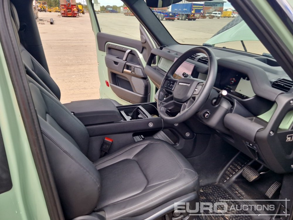 SUV/ Geländewagen 2023 Land Rover Defender 90: das Bild 31