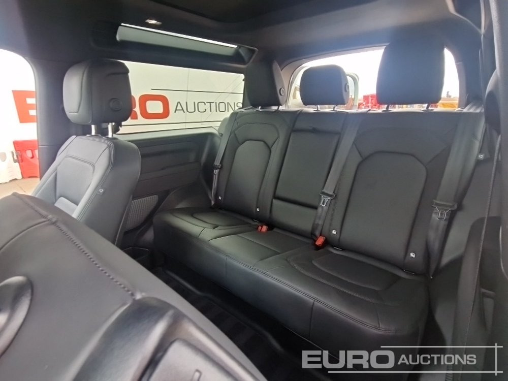 SUV/ Geländewagen 2023 Land Rover Defender 90: das Bild 25