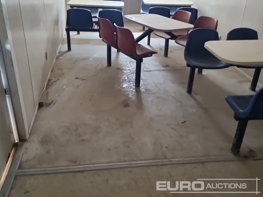 Seecontainer 30' x 10' Canteen, Drying Room (Cannot Be Reconsigned): das Bild 30