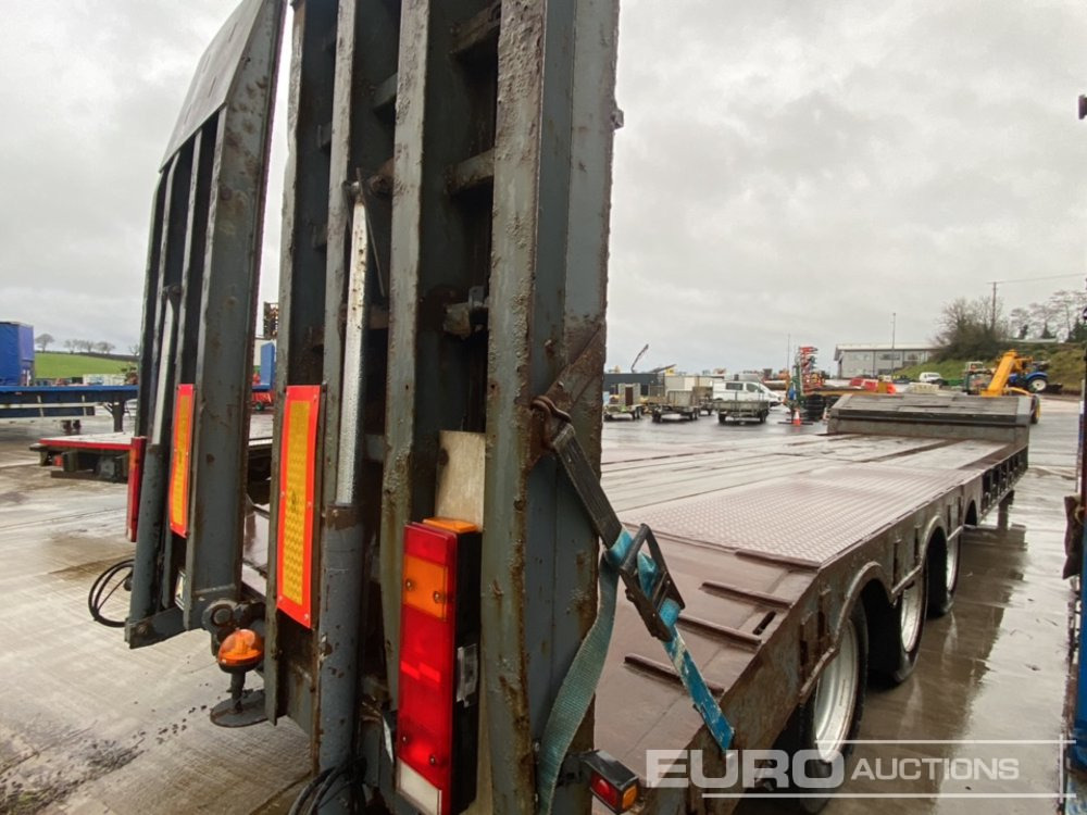 Andover SFCL56 Tri Axle Stepframe Low Loader, Rear Lift Axle, Hydraulic Ramps - Tieflader Auflieger: das Bild 5 Andover SFCL56 Tri Axle Stepframe Low Loader, Rear Lift Axle, Hydraulic Ramps - Tieflader Auflieger: das Bild 5