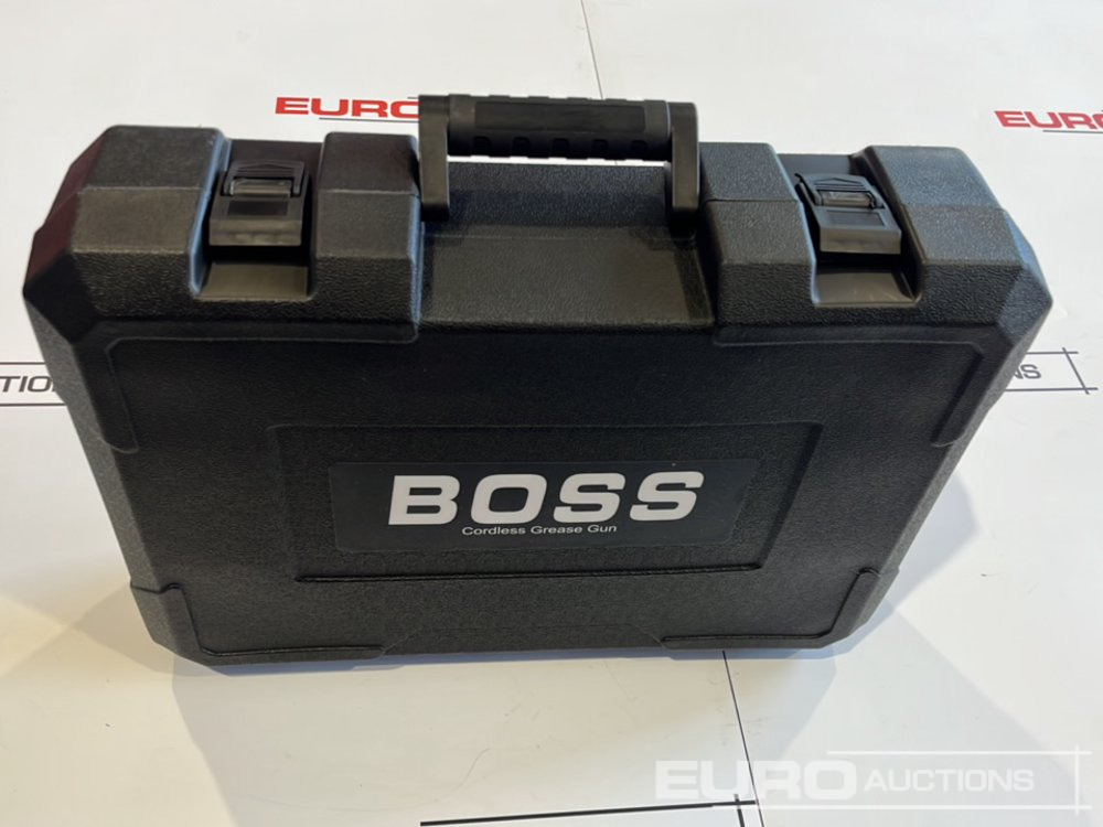 Baugeräte Boss 21 Volt Lithium Battery Cordless Grease Gun, 2 Batteries, Charger, Case, Shoulder Strap, Extension Pieces and Fittings: das Bild 13