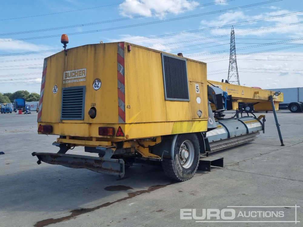 Bucher Schorling P21 Single Axle Runway Sweeper, Snow Clearing Brush, Snow Blower, Dryer - Schneefräse: das Bild 5 Bucher Schorling P21 Single Axle Runway Sweeper, Snow Clearing Brush, Snow Blower, Dryer - Schneefräse: das Bild 5