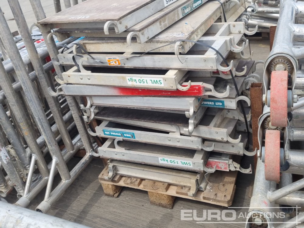 Baugeräte Bundle of Folding Aluminium Scaffolding (5 of), Bundle of Folding Fiberglass Scaffolding, Bundle of Aluminium Scaffolding (3 of), Aluminium Staging Boards (3 of): das Bild 25