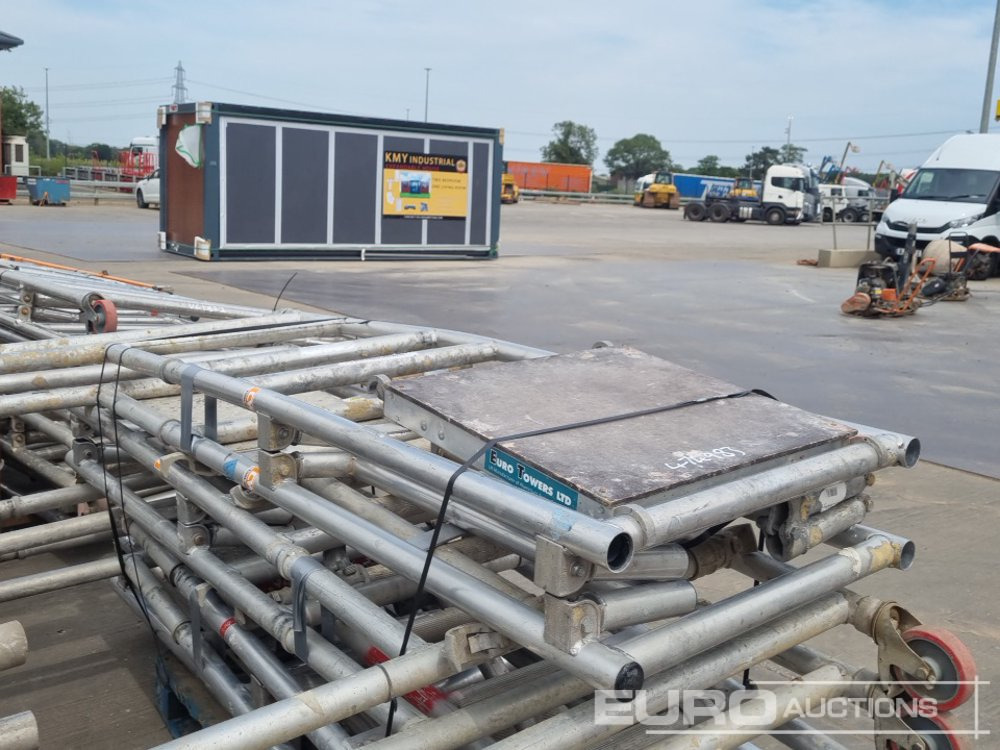 Baugeräte Bundle of Folding Aluminium Scaffolding (5 of), Bundle of Folding Fiberglass Scaffolding, Bundle of Aluminium Scaffolding (3 of), Aluminium Staging Boards (3 of): das Bild 28