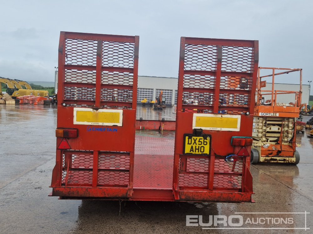 Chieftain Tri Axle Drag Low Loader Trailer, Ramps, Air Brakes - Tieflader Auflieger: das Bild 4 Chieftain Tri Axle Drag Low Loader Trailer, Ramps, Air Brakes - Tieflader Auflieger: das Bild 4