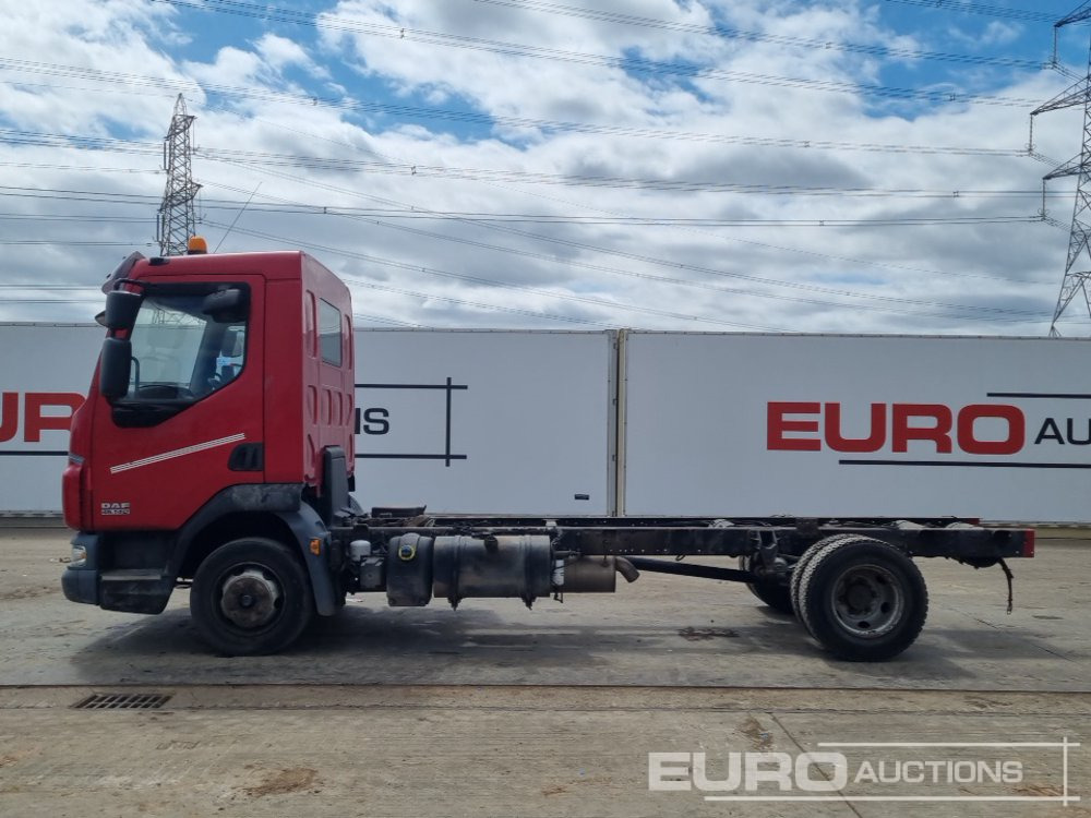 DAF LF45.140 - Fahrgestell LKW: das Bild 2 DAF LF45.140 - Fahrgestell LKW: das Bild 2
