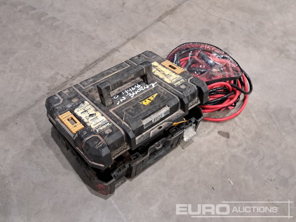 Dewalt 18 Volt Re-cip Saw, Drill, Light, 3 x Batterys (No Charger) & Jump Leads - Werkstattgerät: das Bild 1 Dewalt 18 Volt Re-cip Saw, Drill, Light, 3 x Batterys (No Charger) & Jump Leads - Werkstattgerät: das Bild 1