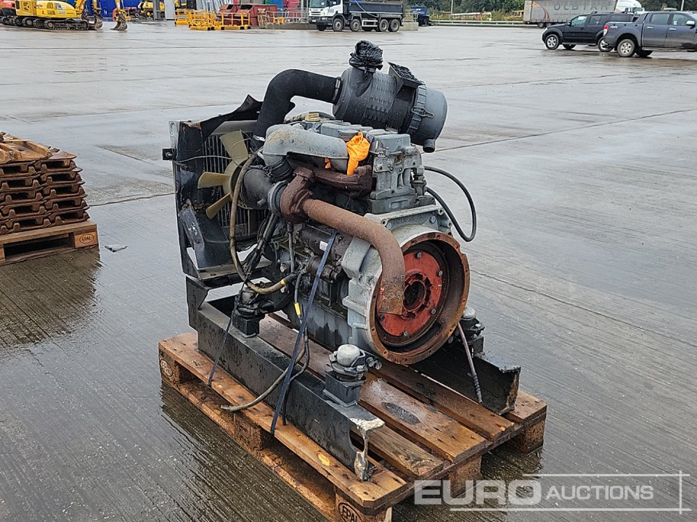 Duetz 4 Cylinder Engine - Motor: das Bild 3 Duetz 4 Cylinder Engine - Motor: das Bild 3