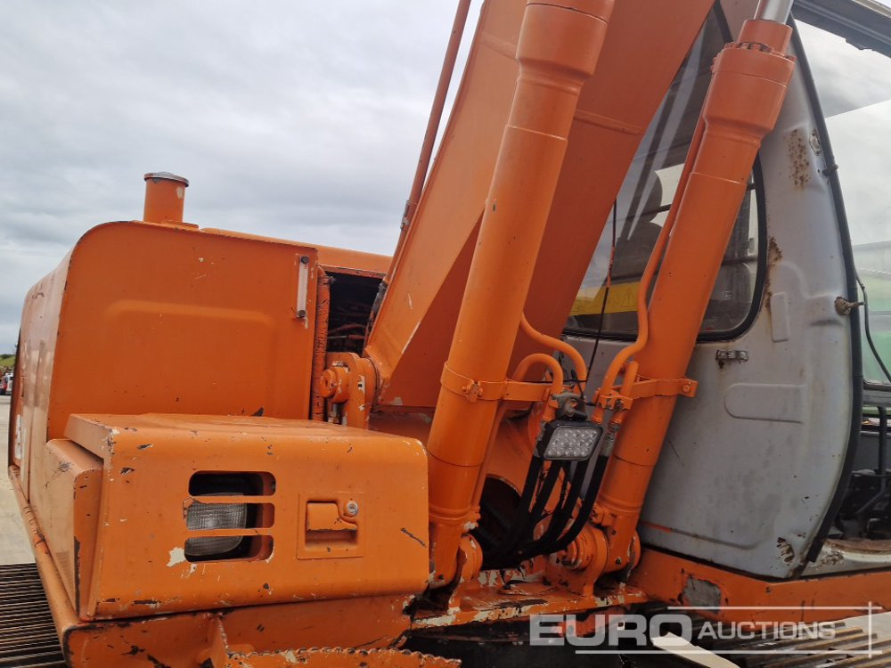 Kettenbagger Hitachi EX135: das Bild 34