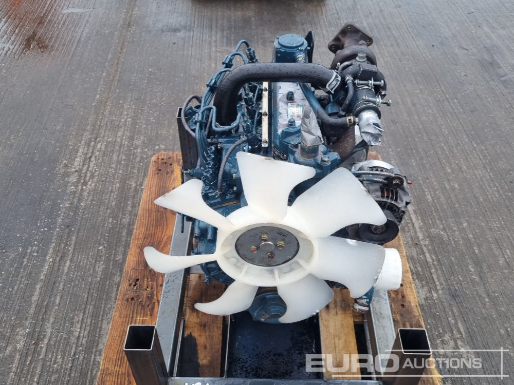 Motor Kubota 4 Cylinder Engine: das Bild 8