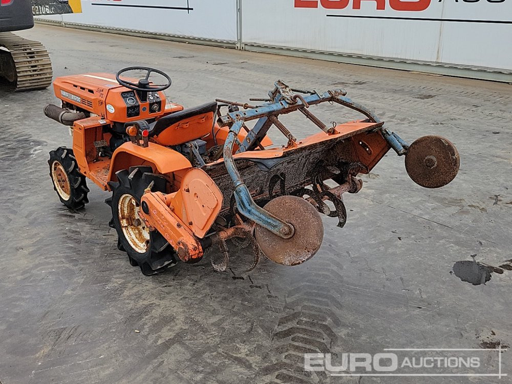 Kubota B1200 - Kleintraktor: das Bild 3 Kubota B1200 - Kleintraktor: das Bild 3