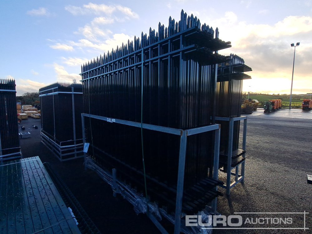 Unused 2025 SKLP 10x7' Fencing Panels (20 of) & Posts - Landmaschine: das Bild 2 Unused 2025 SKLP 10x7' Fencing Panels (20 of) & Posts - Landmaschine: das Bild 2