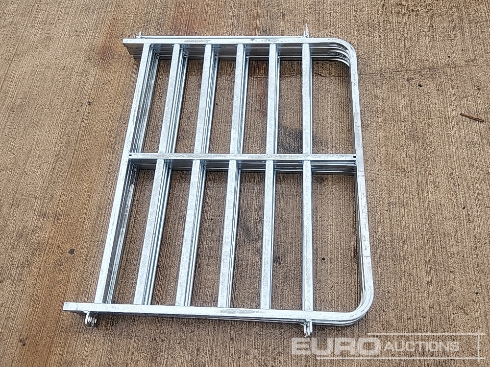 Landmaschine Unused 4' Galvanised Sheep Hurdle (4 of): das Bild 8