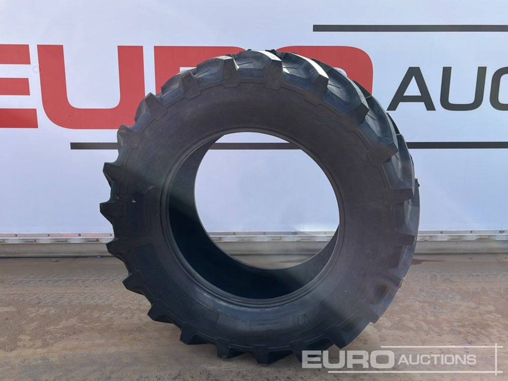 Unused Vannova 650/65R38-163 R1W Tyre (2 of) - Landmaschine: das Bild 2 Unused Vannova 650/65R38-163 R1W Tyre (2 of) - Landmaschine: das Bild 2