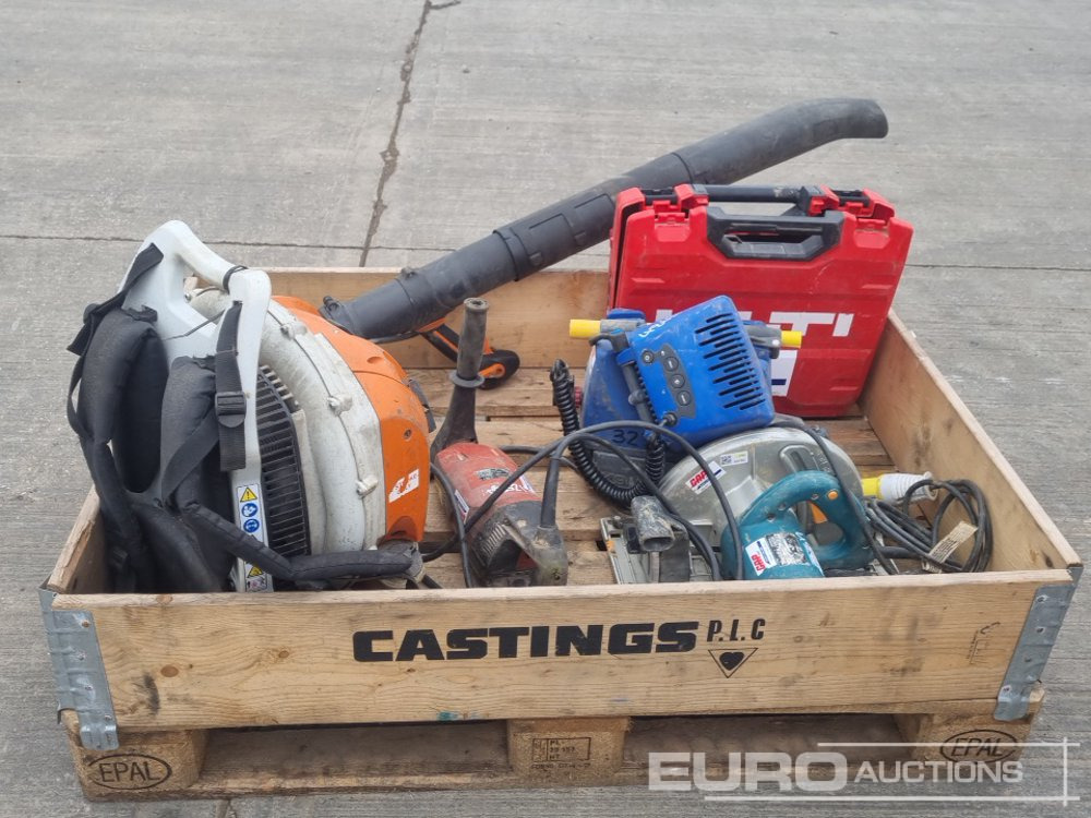 Makita 110 Vot Circular Saw, Stihl Petrol Backpack Leaf Blower, Portable LED Light, Hilti 110 Volt Diamond Drill, Hilti 110 Volt Hammer Drill - Baugeräte: das Bild 4 Makita 110 Vot Circular Saw, Stihl Petrol Backpack Leaf Blower, Portable LED Light, Hilti 110 Volt Diamond Drill, Hilti 110 Volt Hammer Drill - Baugeräte: das Bild 4