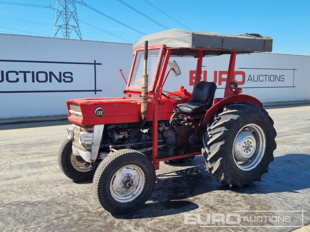 Massey Ferguson MF135 - Traktor: das Bild 1 Massey Ferguson MF135 - Traktor: das Bild 1