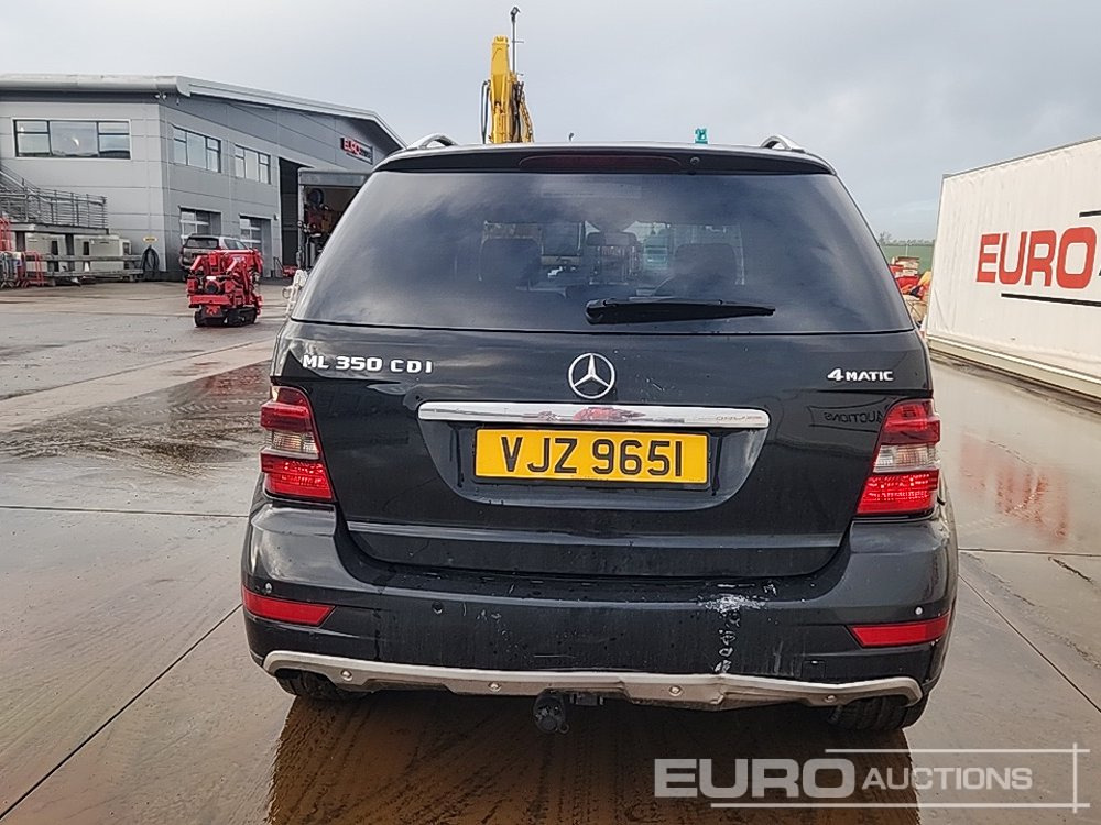 Mercedes ML350 - SUV/ Geländewagen: das Bild 4 Mercedes ML350 - SUV/ Geländewagen: das Bild 4