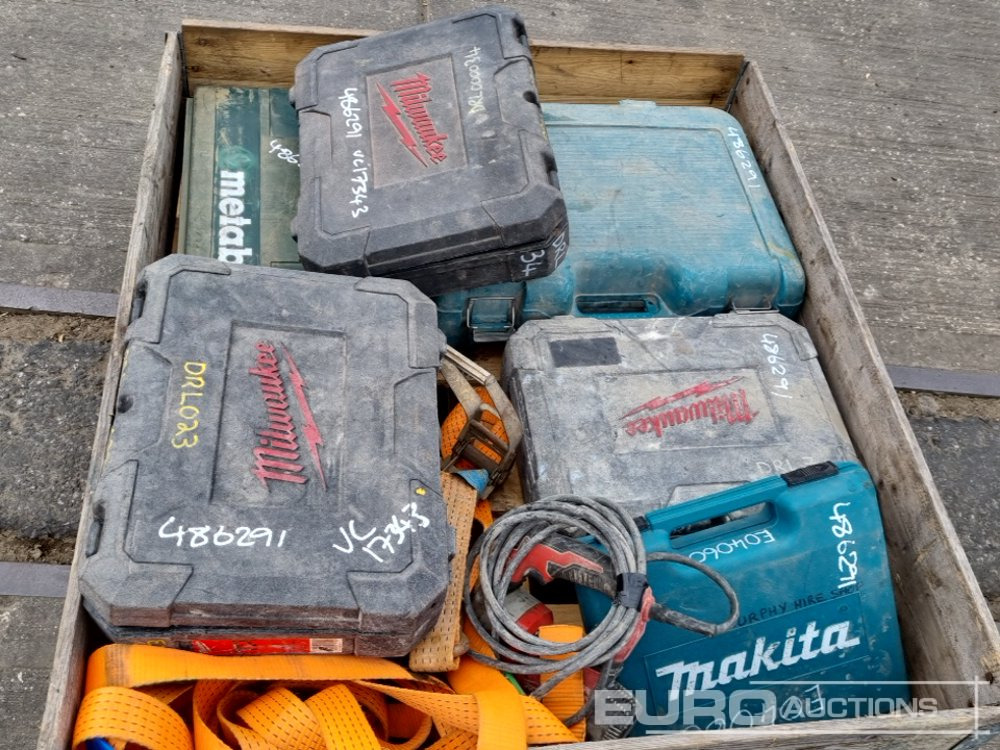 Milwaukee 110 Volt Hammer Drill (5 of), Makita 110 Volt Hammer Drill, 110 Volt Jigsaw, Metabo 110 Volt Hammer Drill - Baugeräte: das Bild 2 Milwaukee 110 Volt Hammer Drill (5 of), Makita 110 Volt Hammer Drill, 110 Volt Jigsaw, Metabo 110 Volt Hammer Drill - Baugeräte: das Bild 2