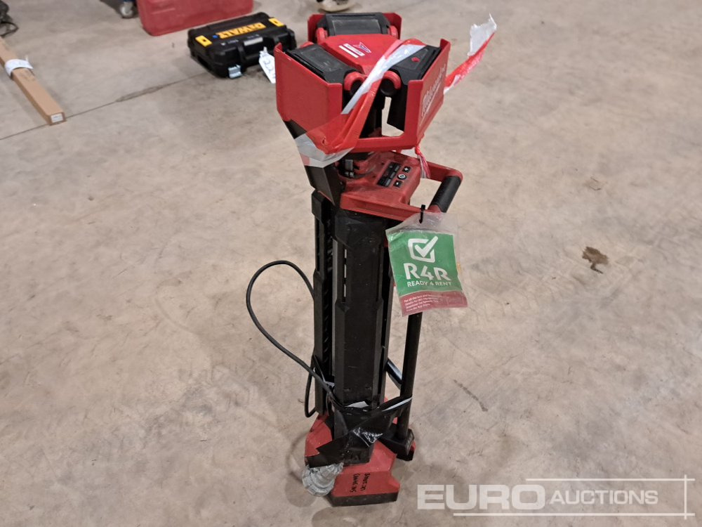 Milwaukee M18 Standing LED Work Light - Werkstattgerät: das Bild 2 Milwaukee M18 Standing LED Work Light - Werkstattgerät: das Bild 2