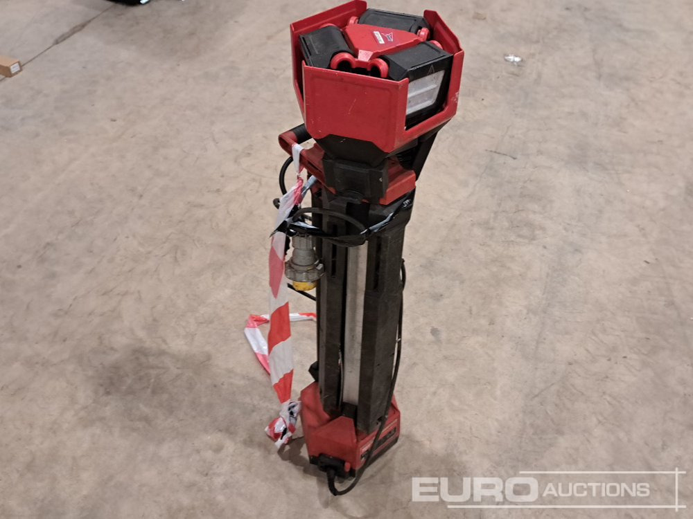Milwaukee M18 Standing LED Work Light - Werkstattgerät: das Bild 1 Milwaukee M18 Standing LED Work Light - Werkstattgerät: das Bild 1