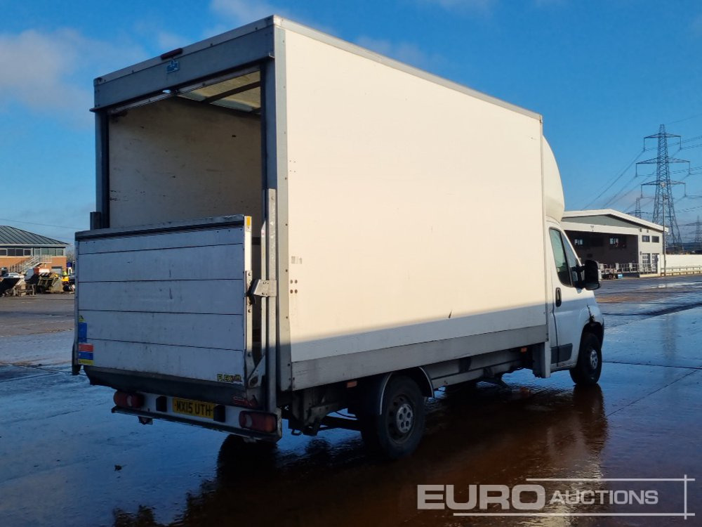 Peugeot Boxer - Koffer Transporter: das Bild 5 Peugeot Boxer - Koffer Transporter: das Bild 5