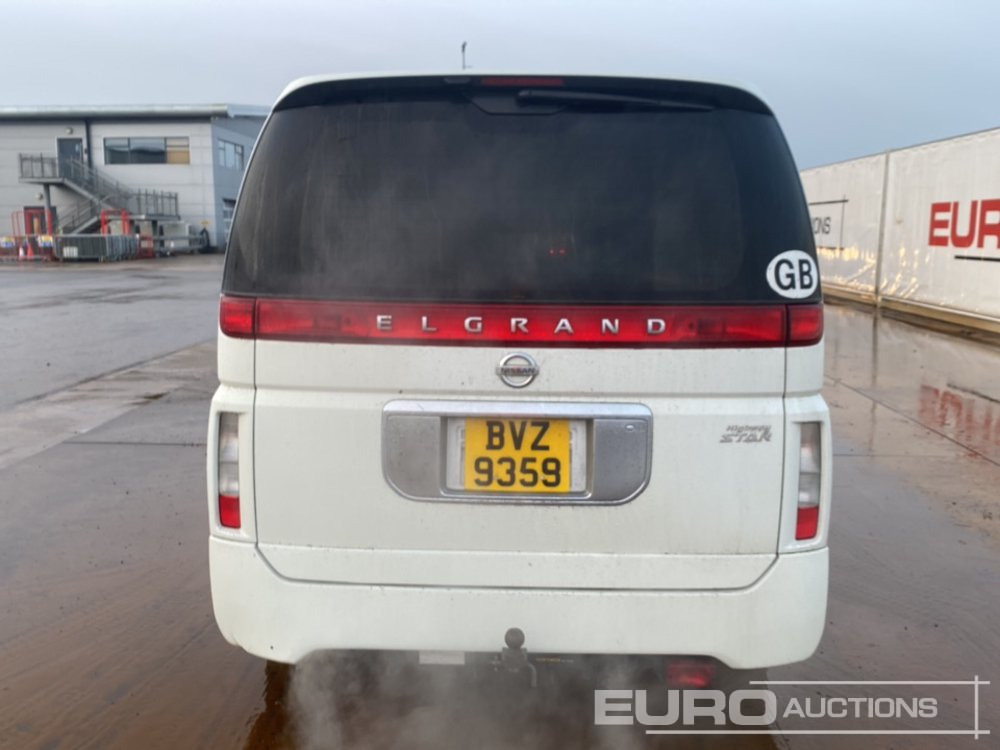 2003 Nissan Elgrand - Transporter: das Bild 4 2003 Nissan Elgrand - Transporter: das Bild 4