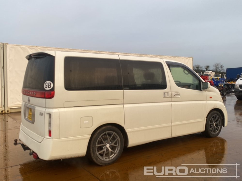 2003 Nissan Elgrand - Transporter: das Bild 5 2003 Nissan Elgrand - Transporter: das Bild 5