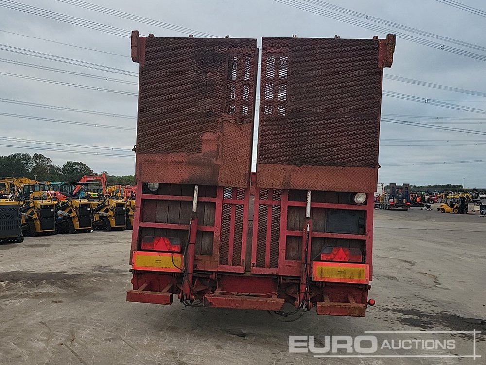 Tri Axle Low Loader Trailer, Winch, Hydraulic Ramp - Tieflader Auflieger: das Bild 4 Tri Axle Low Loader Trailer, Winch, Hydraulic Ramp - Tieflader Auflieger: das Bild 4