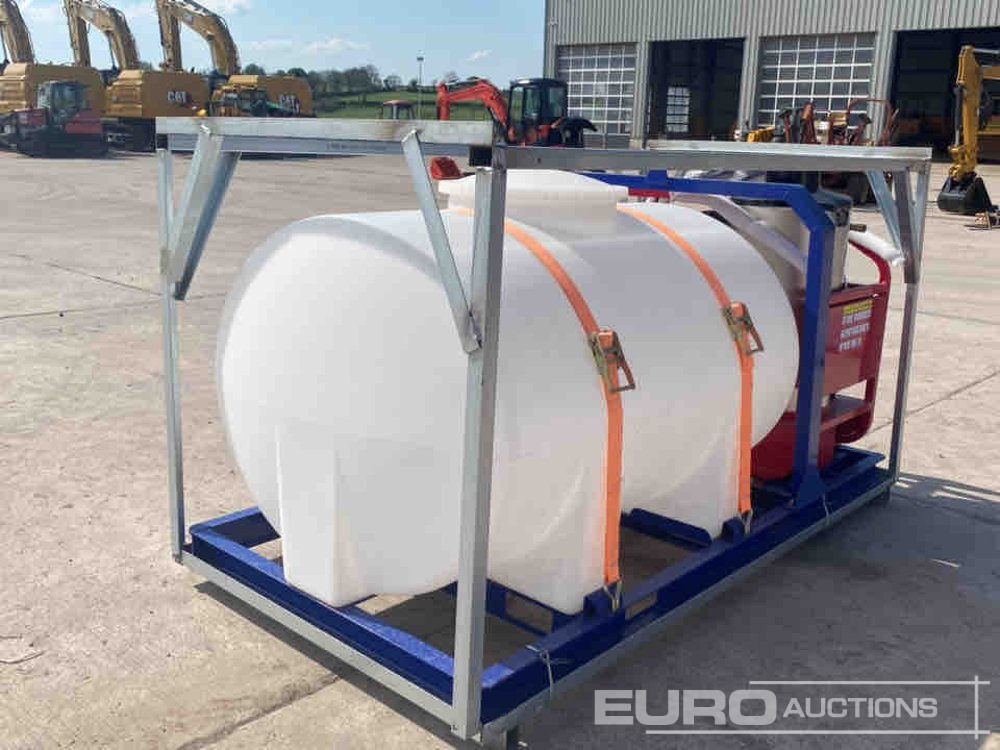 Unused 4000psi E/Start Hot Water Wash, 300 Litre Storage Tank, Skid Mounted, Forklift Lifting Points - Hochdruckreiniger: das Bild 3 Unused 4000psi E/Start Hot Water Wash, 300 Litre Storage Tank, Skid Mounted, Forklift Lifting Points - Hochdruckreiniger: das Bild 3