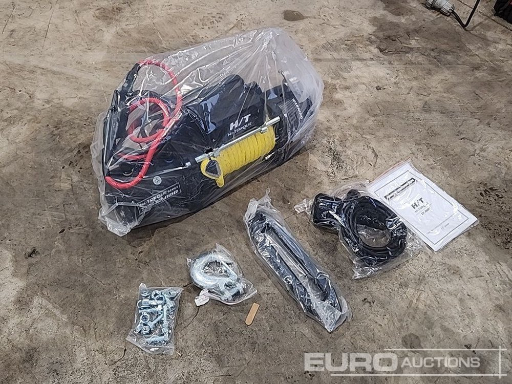 Unused Hi-Torque HT12000 12 Volt Winch, 3/8" x 85' Rope - Werkstattgerät: das Bild 1 Unused Hi-Torque HT12000 12 Volt Winch, 3/8" x 85' Rope - Werkstattgerät: das Bild 1