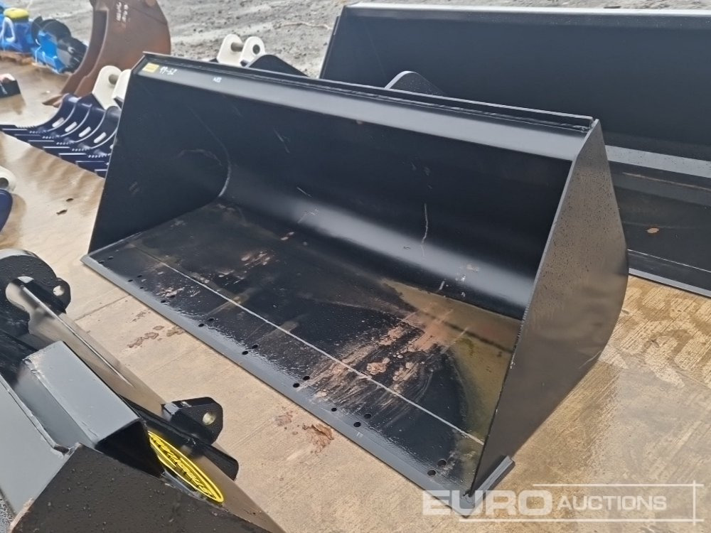 Unused Strickland 90" Loading Bucket to suit Manitou Telehandler - Schaufel: das Bild 1 Unused Strickland 90" Loading Bucket to suit Manitou Telehandler - Schaufel: das Bild 1