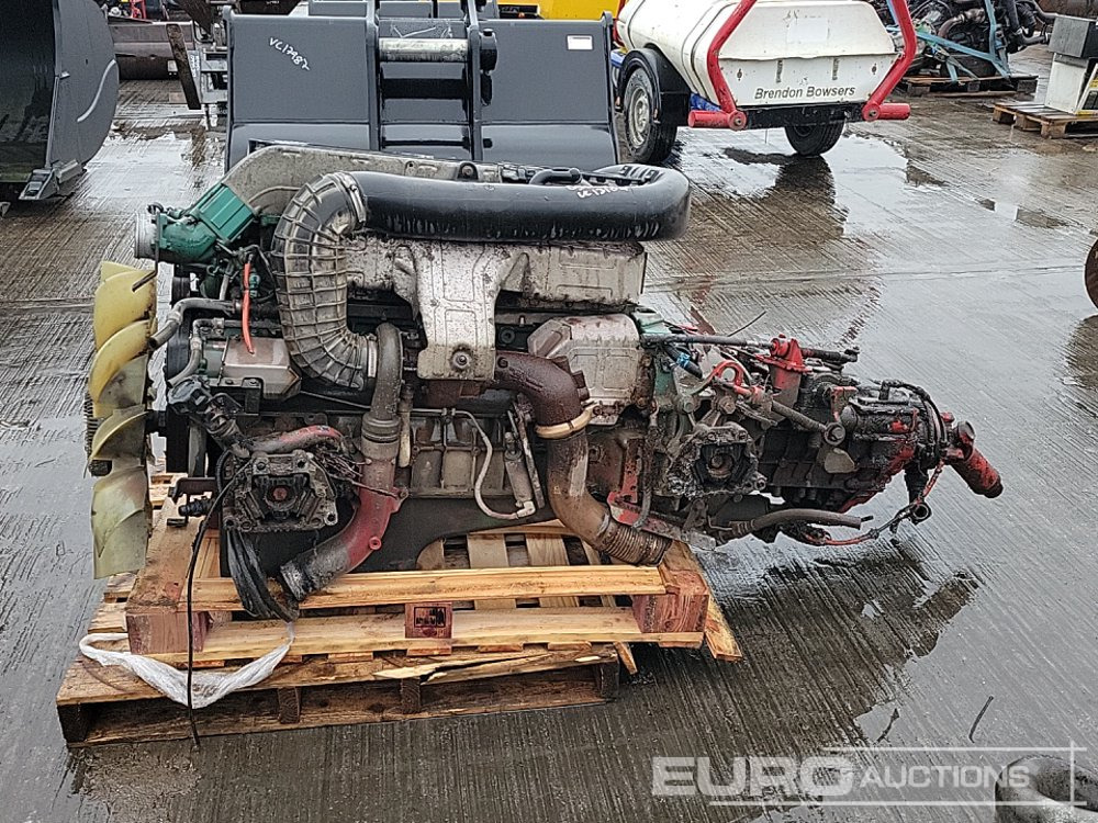 Volvo 6 Cylinder Engine, Gearbox - Motor: das Bild 2 Volvo 6 Cylinder Engine, Gearbox - Motor: das Bild 2