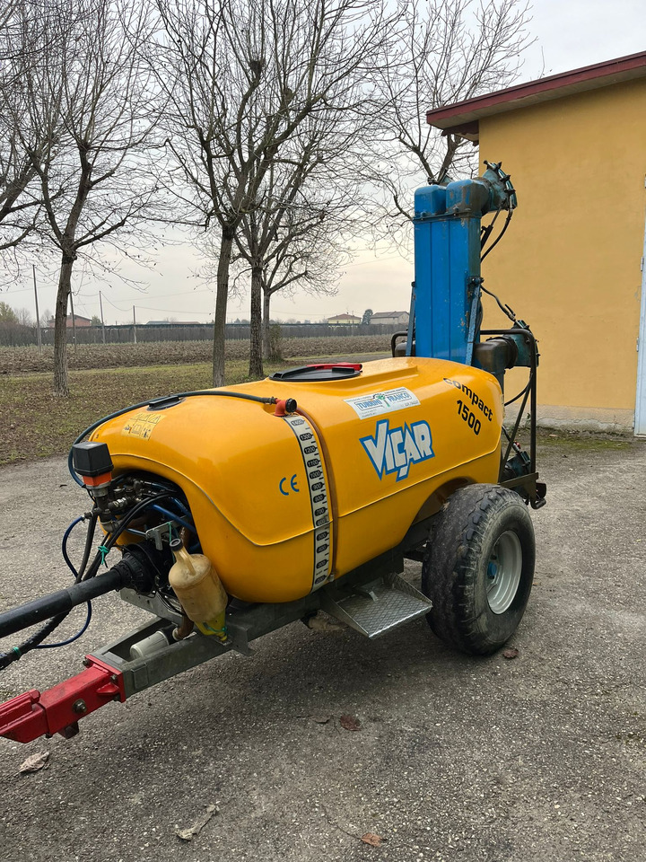 Atomizzatore usato Vicar ATV 15.470.M10 - Anhängespritze: das Bild 1 Atomizzatore usato Vicar ATV 15.470.M10 - Anhängespritze: das Bild 1