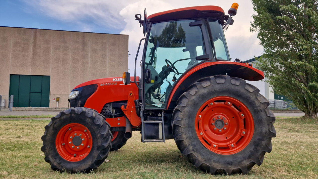 Trattore usato Kubota M4072 - Traktor: das Bild 4 Trattore usato Kubota M4072 - Traktor: das Bild 4