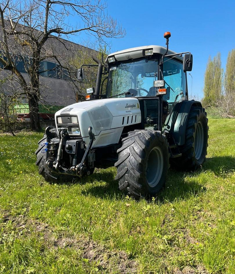 Trattore usato Lamborghini Spire 90.4 - 2015 - Traktor: das Bild 1 Trattore usato Lamborghini Spire 90.4 - 2015 - Traktor: das Bild 1