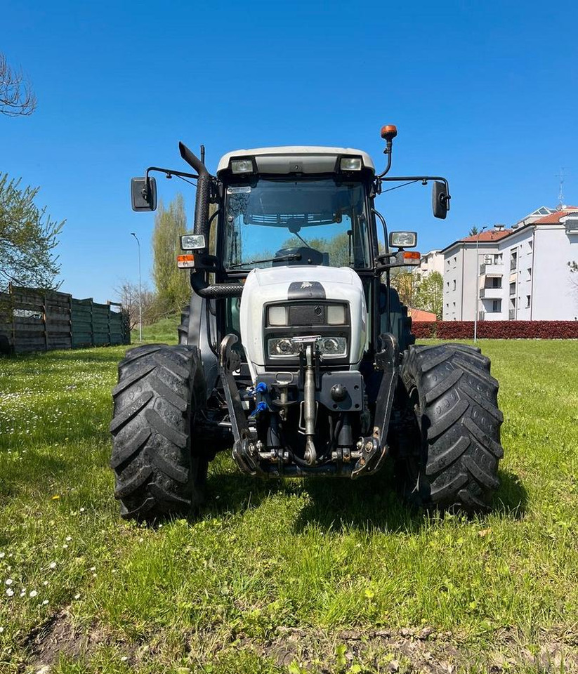 Trattore usato Lamborghini Spire 90.4 - 2015 - Traktor: das Bild 3 Trattore usato Lamborghini Spire 90.4 - 2015 - Traktor: das Bild 3