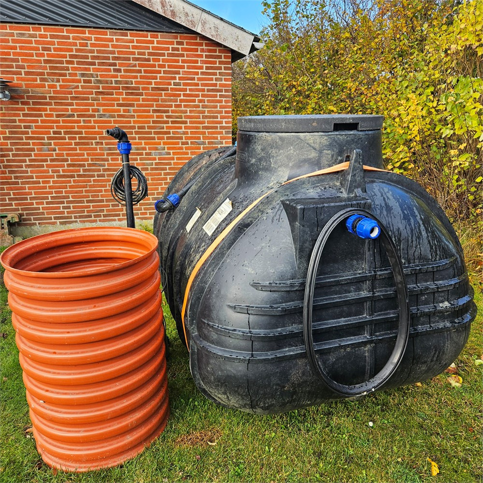 ABC 2 m3 - Lagertank, Baugeräte: das Bild 4 ABC 2 m3 - Lagertank, Baugeräte: das Bild 4