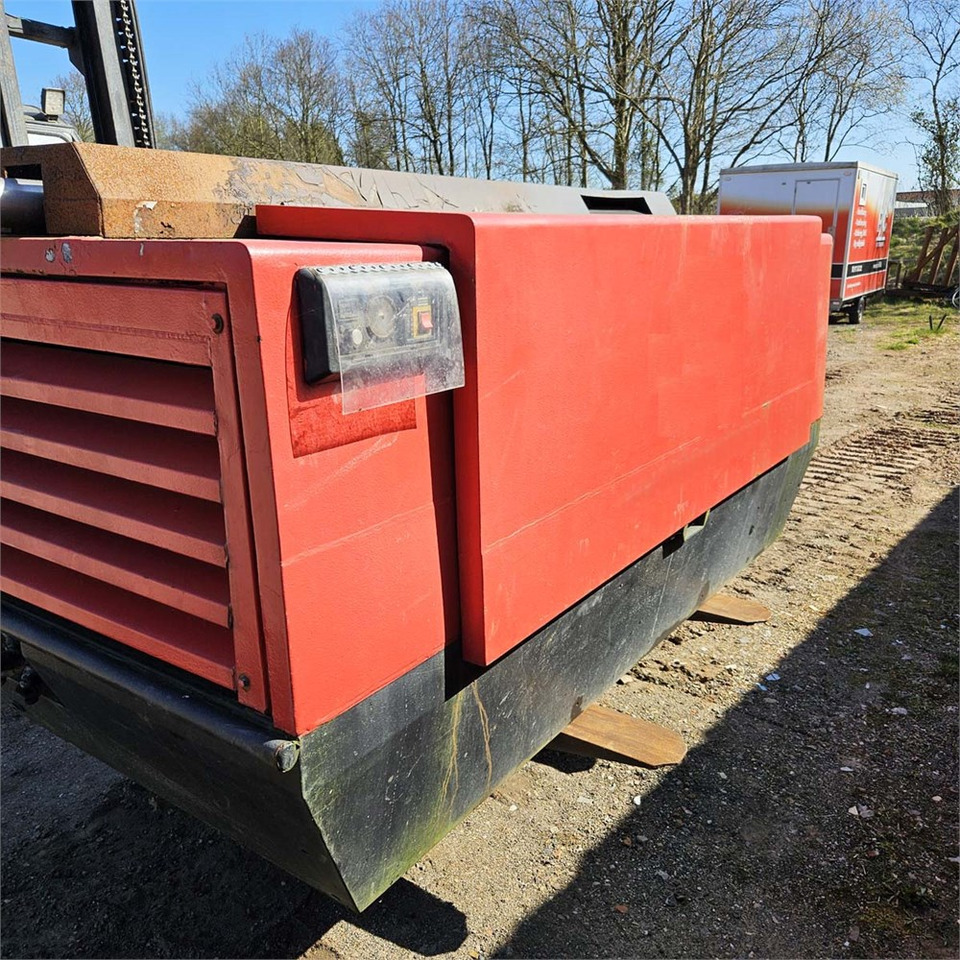 Atlas Copco XAS 146 - Luftkompressor: das Bild 1 Atlas Copco XAS 146 - Luftkompressor: das Bild 1