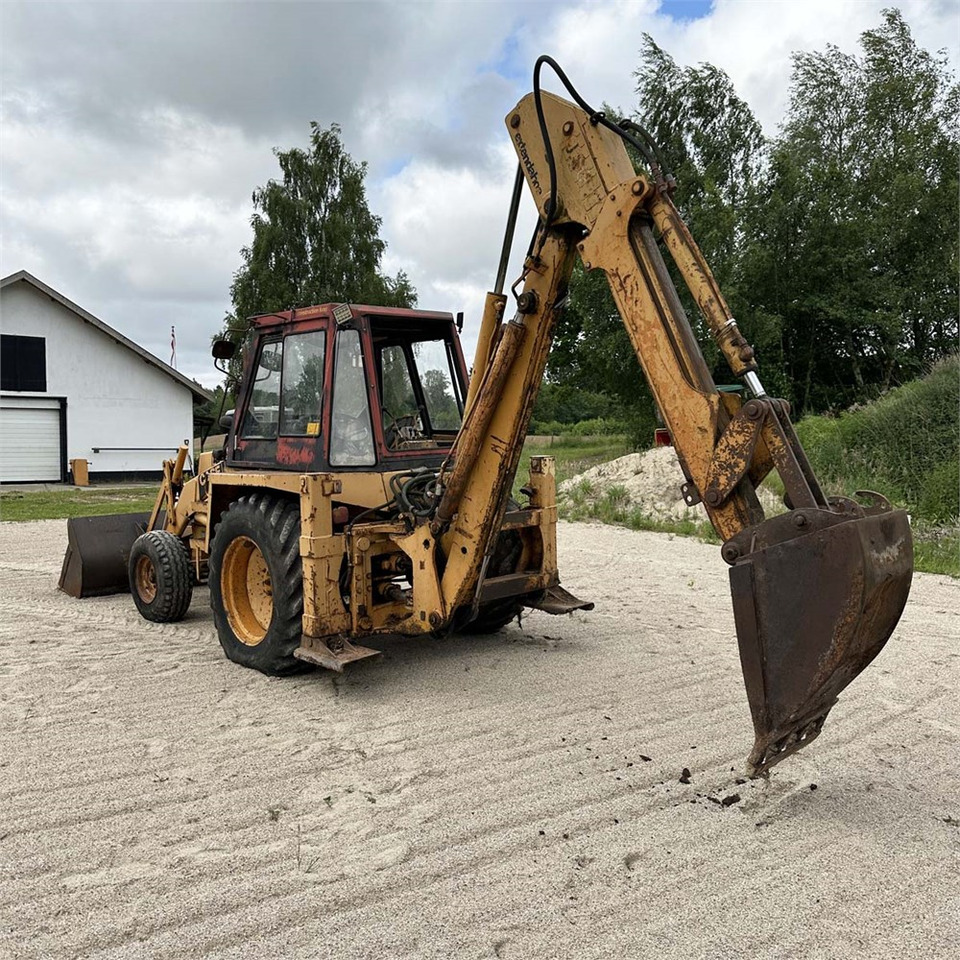 Case 580 F - Baggerlader: das Bild 5 Case 580 F - Baggerlader: das Bild 5