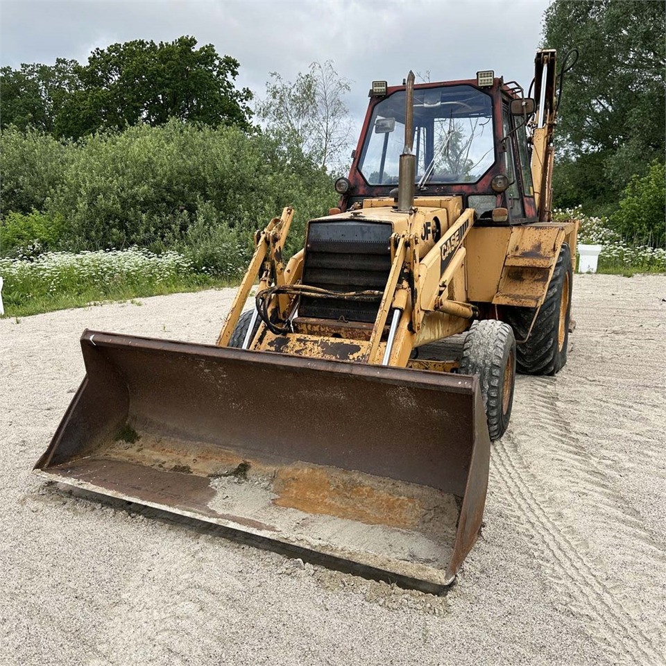 Case 580 F - Baggerlader: das Bild 3 Case 580 F - Baggerlader: das Bild 3