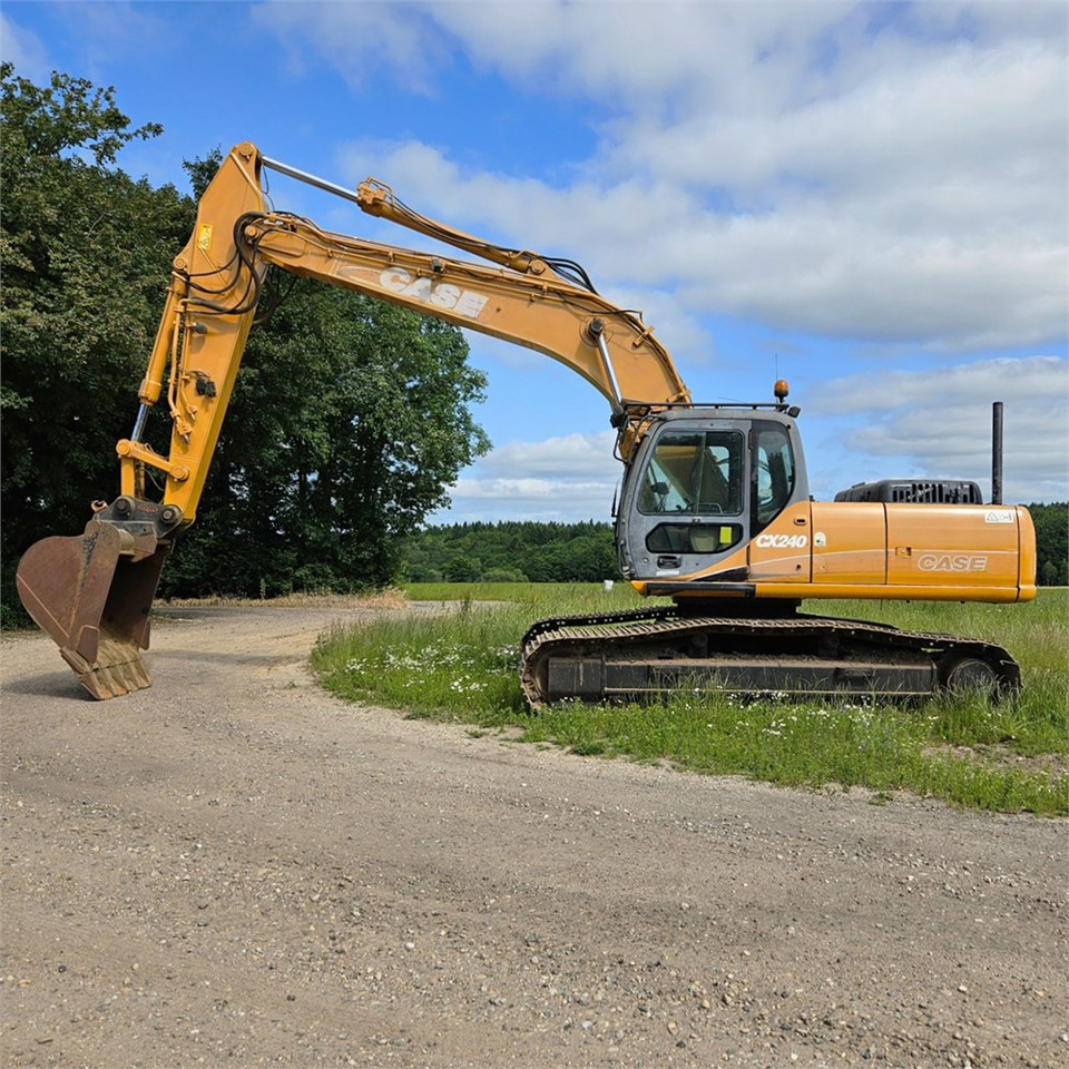 Case CX240 - Kettenbagger: das Bild 2 Case CX240 - Kettenbagger: das Bild 2