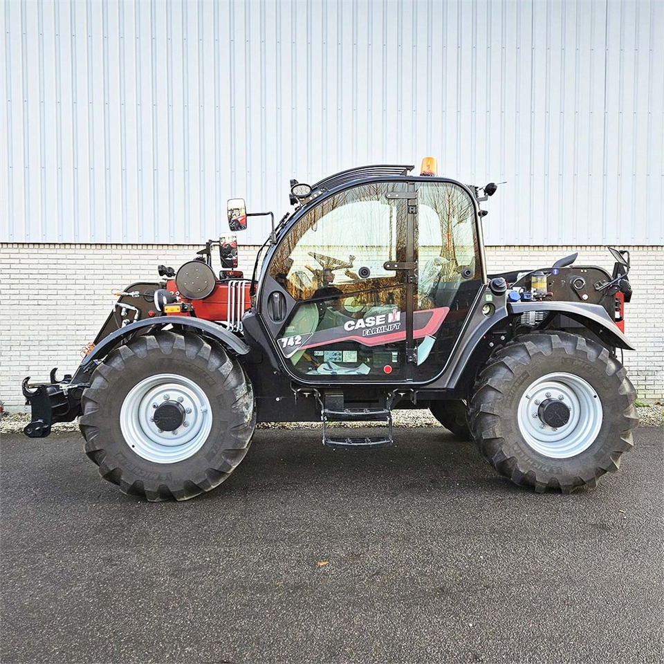 Case Farmlift 742 - Teleskoplader: das Bild 3 Case Farmlift 742 - Teleskoplader: das Bild 3