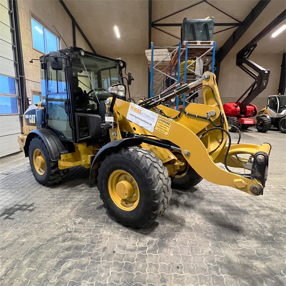Radlader Caterpillar 906 M: das Bild 8
