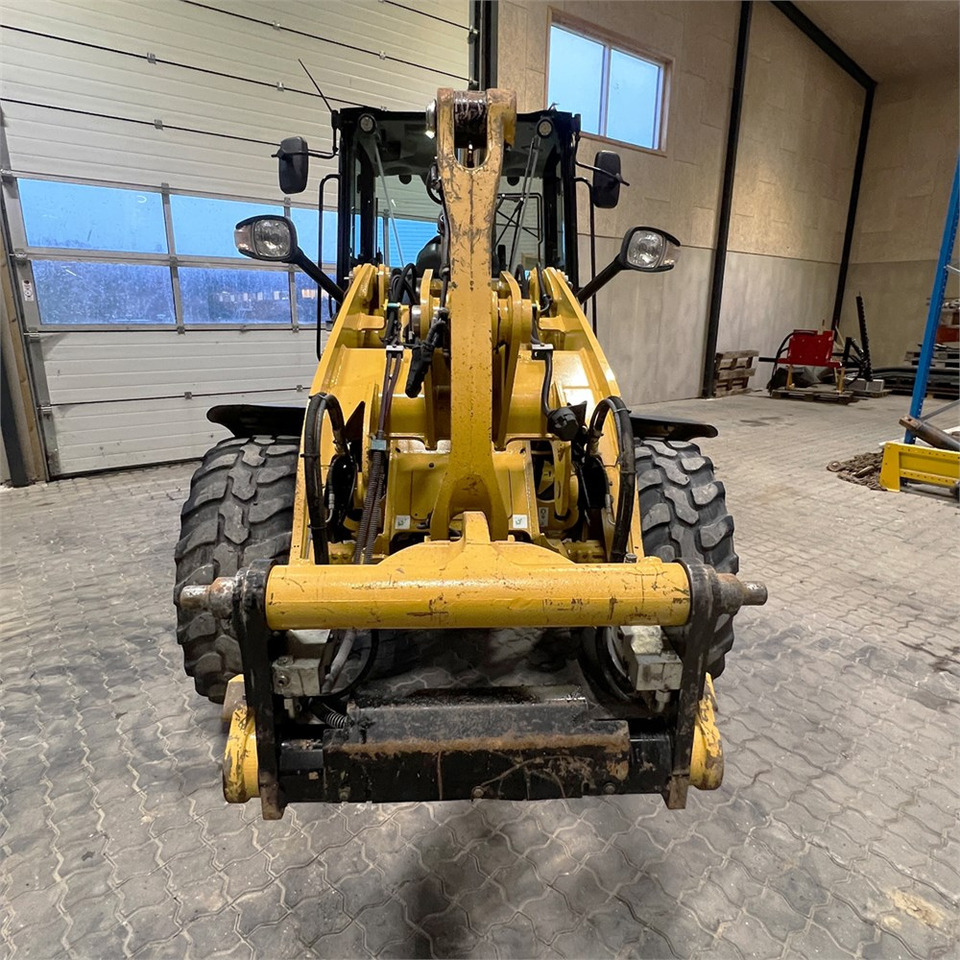 Radlader Caterpillar 906 M: das Bild 10