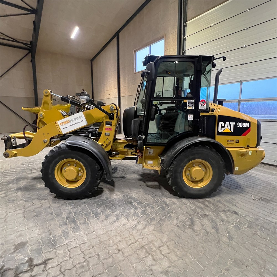 Radlader Caterpillar 906 M: das Bild 7