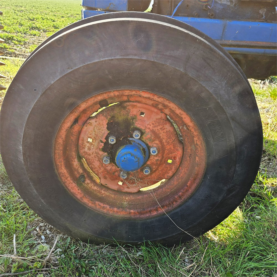 Traktor Ford T2: das Bild 26