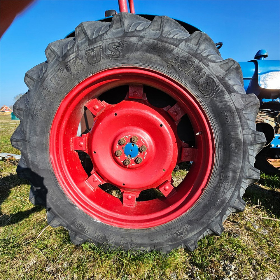 Traktor Ford T2: das Bild 29