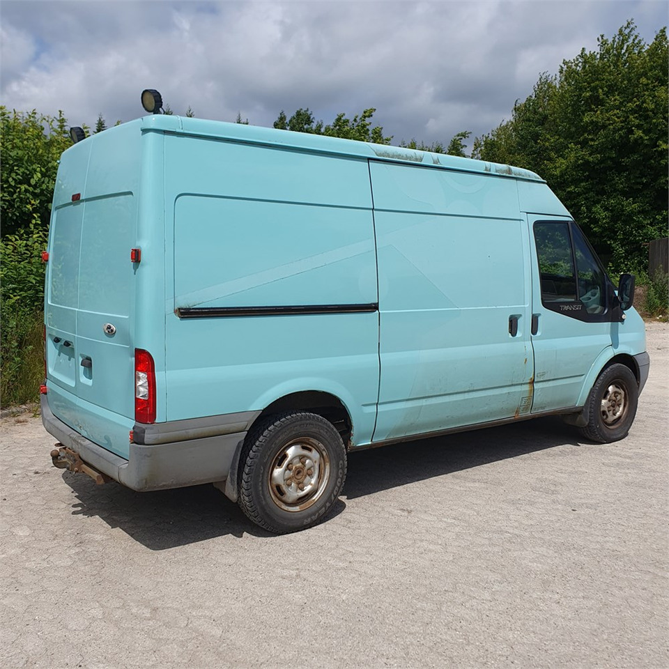 Ford Transit Van 2,4 Tdci 350m Rwd - Kastenwagen: das Bild 5 Ford Transit Van 2,4 Tdci 350m Rwd - Kastenwagen: das Bild 5