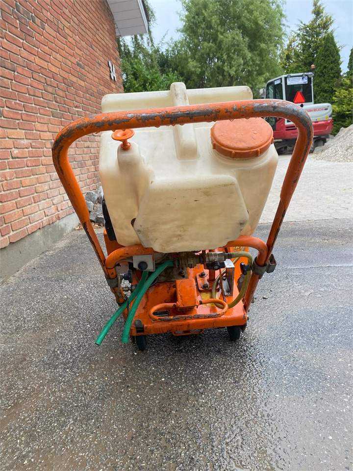 Gölz FS 170 - Asphalttechnik: das Bild 3 Gölz FS 170 - Asphalttechnik: das Bild 3