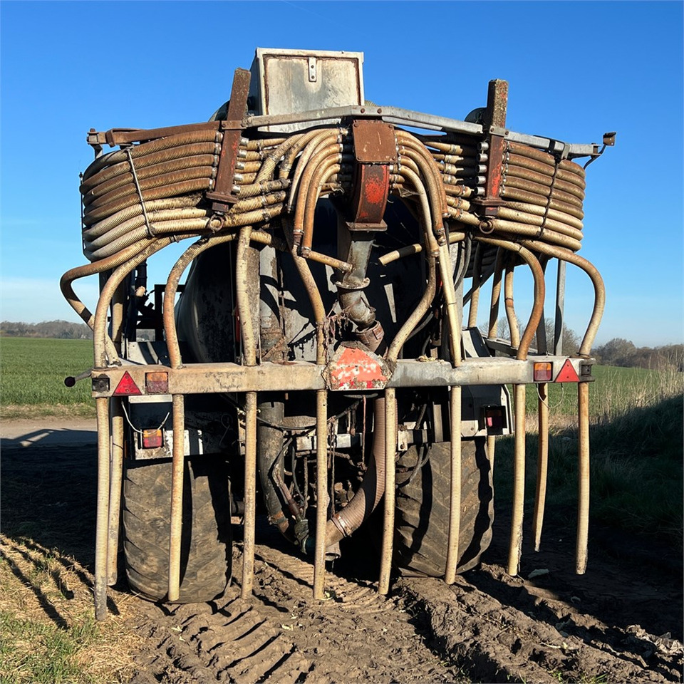 Harsø HV 615 - Düngetechnik: das Bild 4 Harsø HV 615 - Düngetechnik: das Bild 4